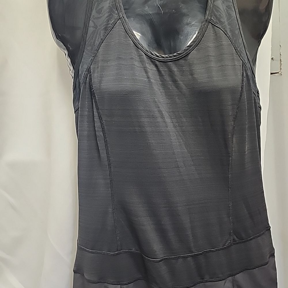 Athleta Serve It Up Dress Pleated Scoop Neck Racerback Tennis Golf Mesh Sz S